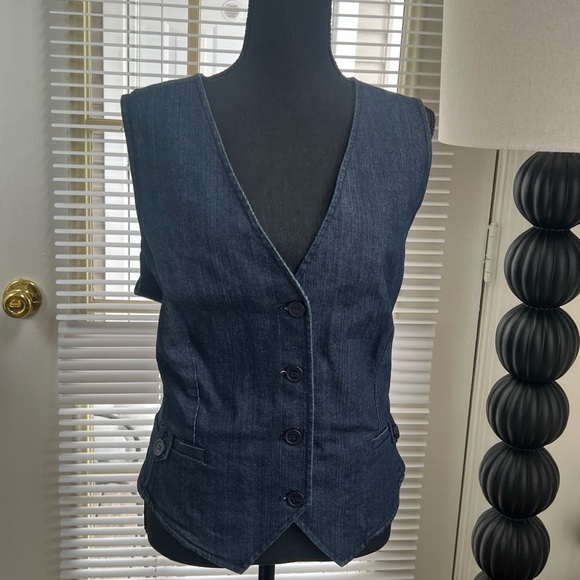 New York & Company Blue Denim Vest Classic Sleeveless Design - Picture 3 of 8